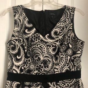 Tahari Sleeveless Dress